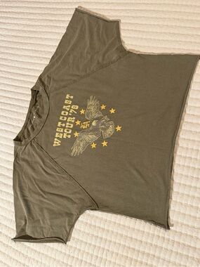 Inspired Culture "West Coast Tour '76" Cropped Graphic Tee - Large